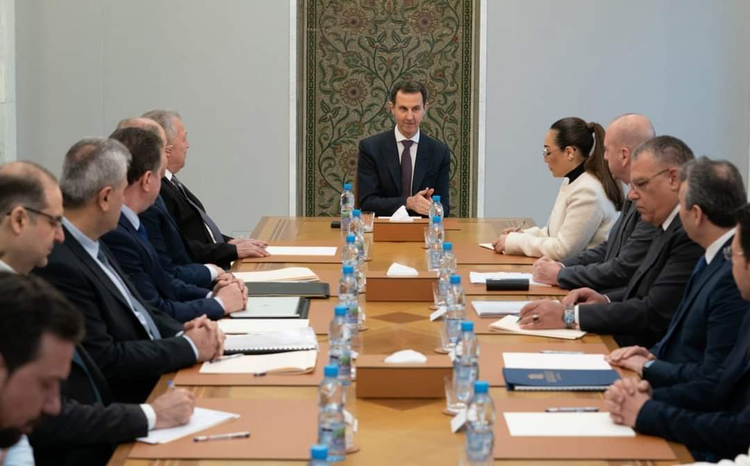 الرئيس #بشار_الأسد يترأس اجتماعاً حكومياً مصغراً لبحث السياسات المتعلقة بدعم وتنمية المشروعات الصغيرة